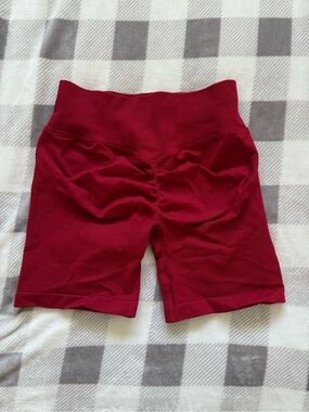 Red scrunch shorts !!